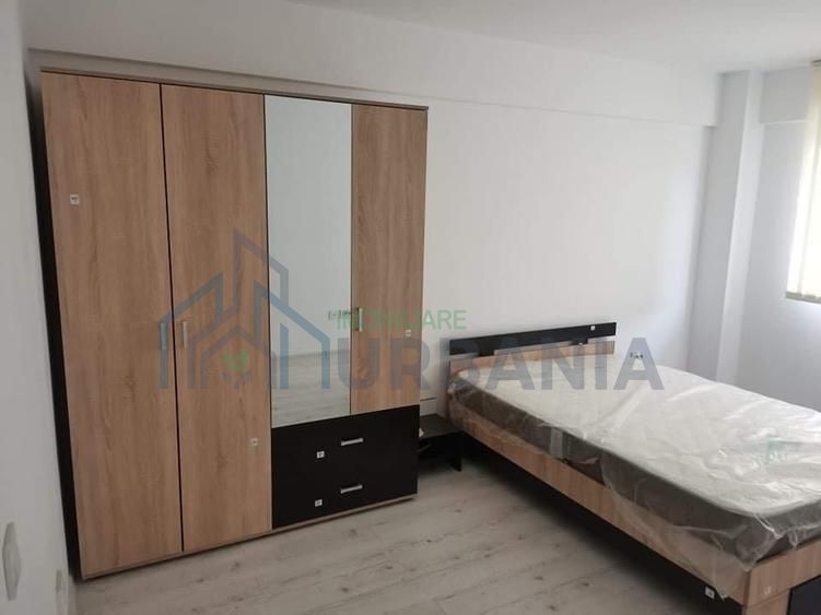 închiriez apartament cu o camera - Poză 1