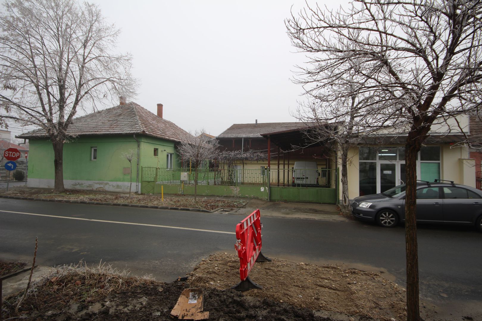 Imobil  cu destinatie mixta - Poză 42