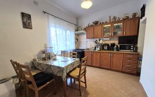 Casa 4 Camere, P+1, 195 mp, Teren 232 mp, Zona Centrala F. Buna - Poză 4