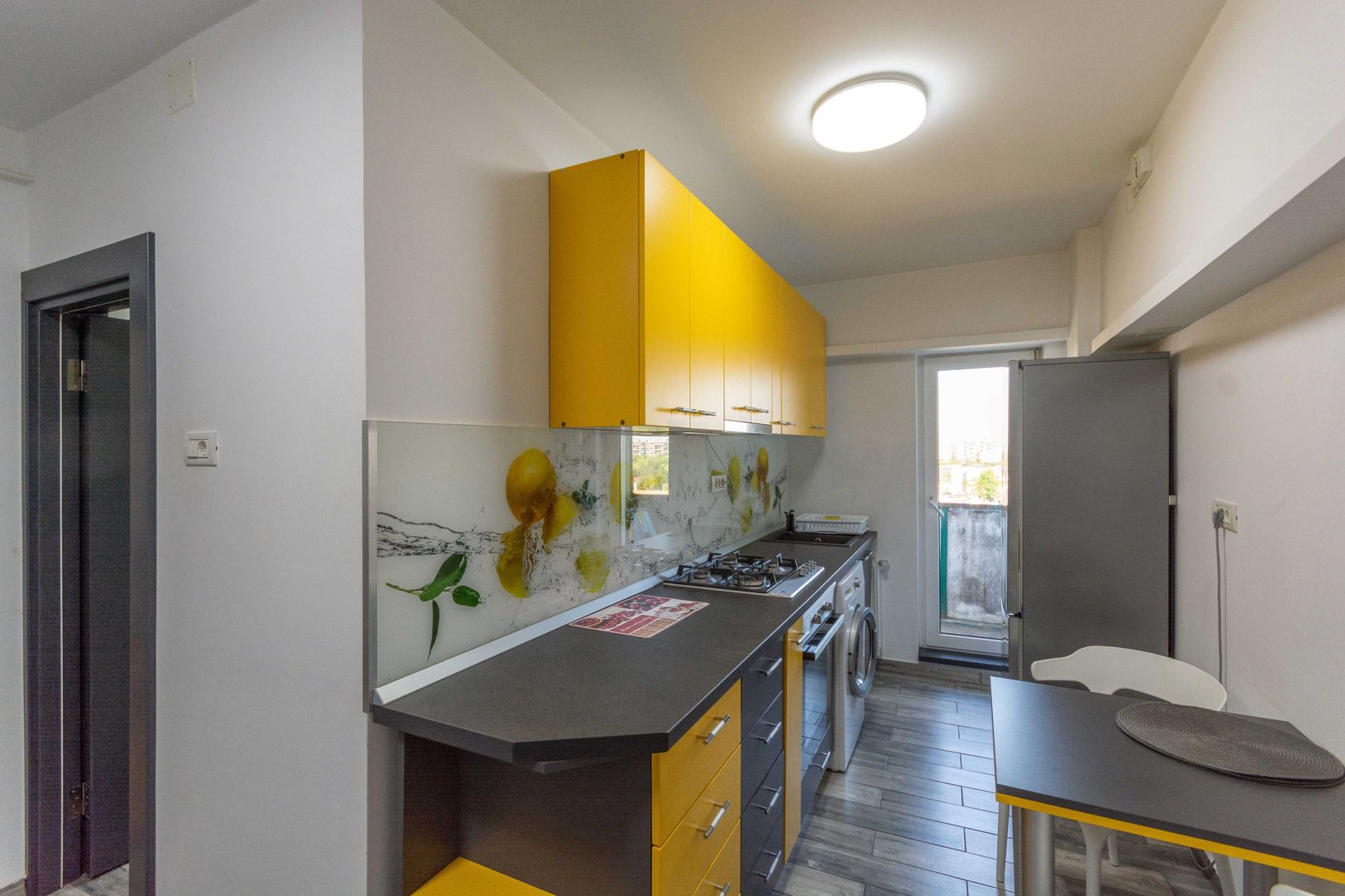 Titan - Costin Georgian, 1 minut metrou, garsoniera dubla, comision 0% - Poză 3