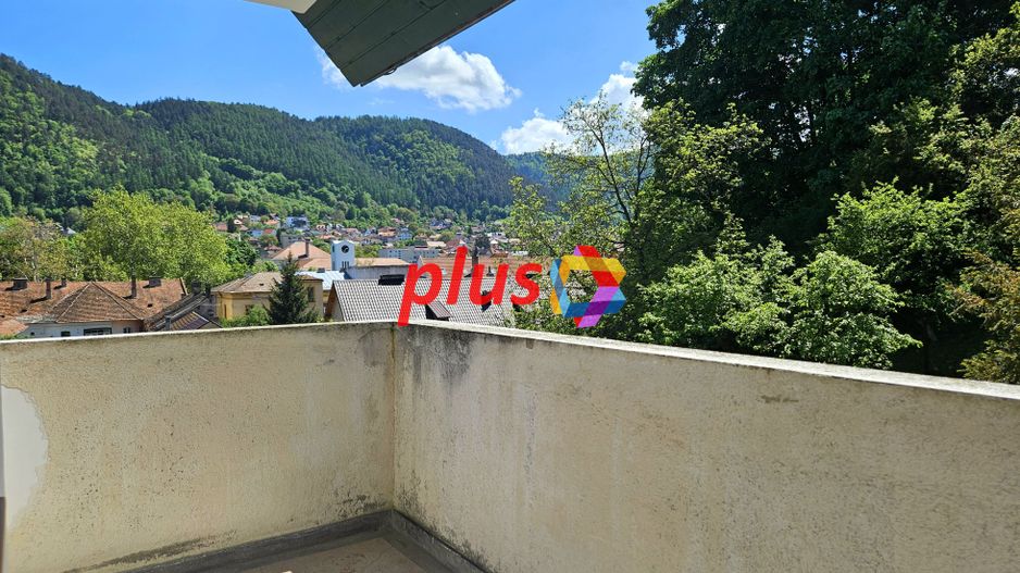 Casa deosebita cu 6 camere Central Brașov - 210 mp - Poză 26