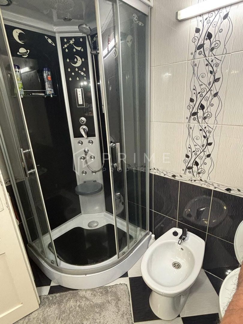 Casa cu front stradal,  7 Noiembrie, ideala clinica/cabinet/locuinta - Poză 15