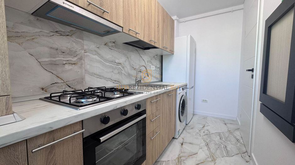 Apartament cu o camera, piscina exterioara, metrou Berceni - Poză 4