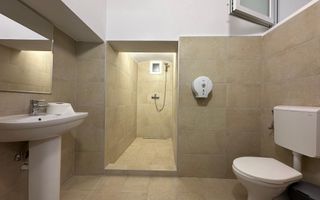 Spațiu comercial | Central, Sibiu | 81mp, parter, renovat - Poză 3