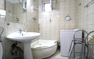 2 camere mobilate si utilate in zona Facultatii de Medicina - Poză 11