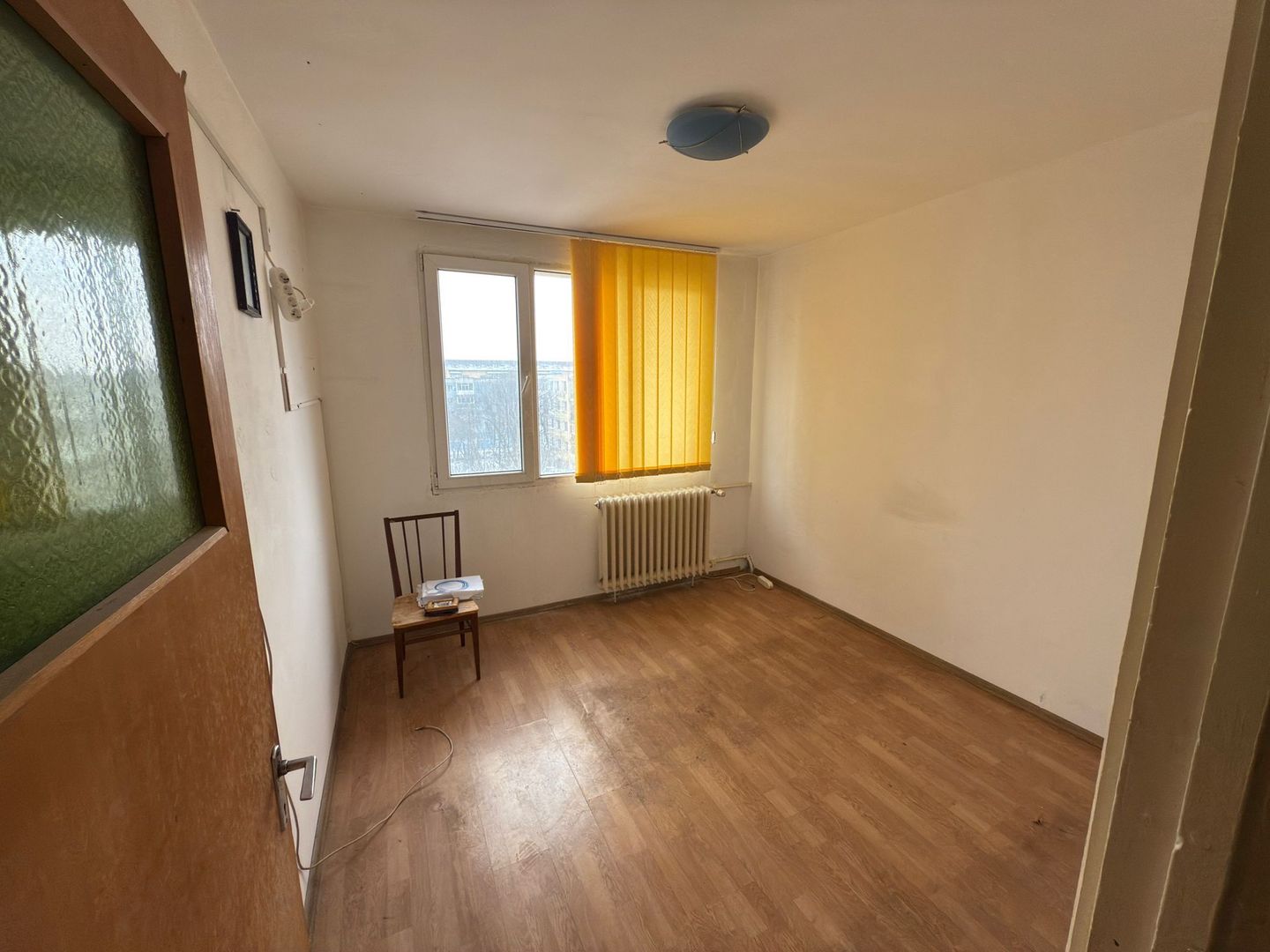 Apartament incapator, patru camere, Resita-Berceni, 120.000€ negociabil - Poză 6