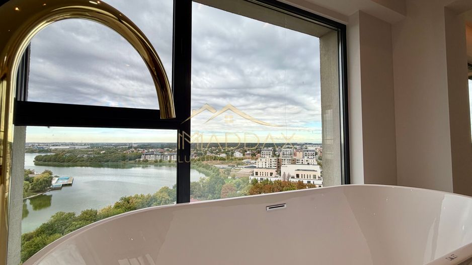 Penthouse cu 4 camere // terasă 70 mp / 200 mp / 3 parking / Straulesti - Poză 5