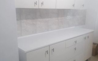 vand aparatment 3 camere, bucatarie si doua bai. 51 mp langa piata Doina - Poză 6