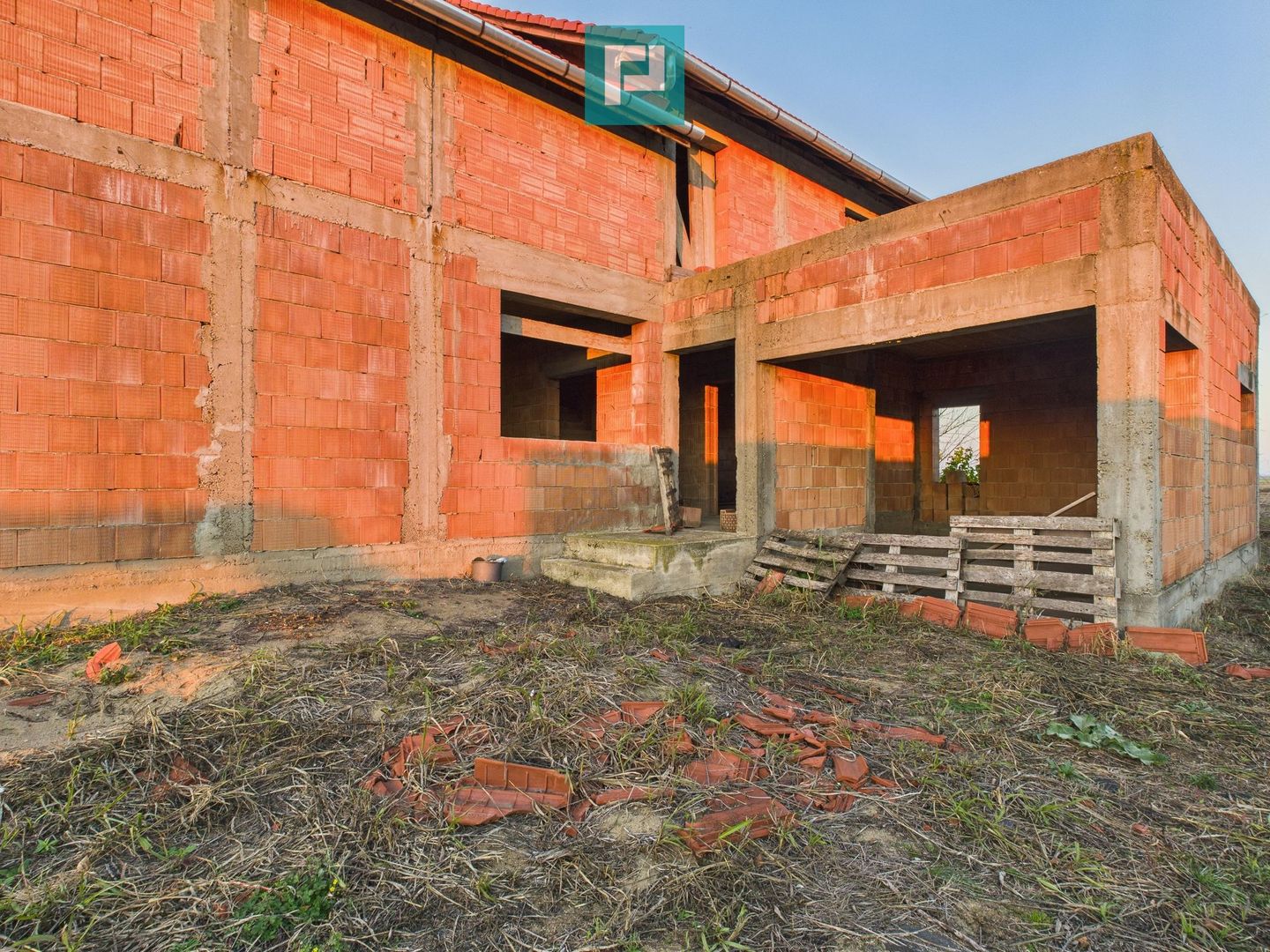 Proprietate impresionantă între Curtici și Macea - Poză 5