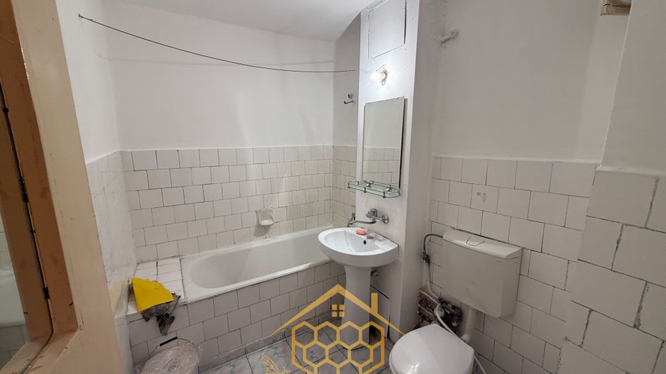 Apartament cu 2 camere in cartierul George Enescu - Poză 8