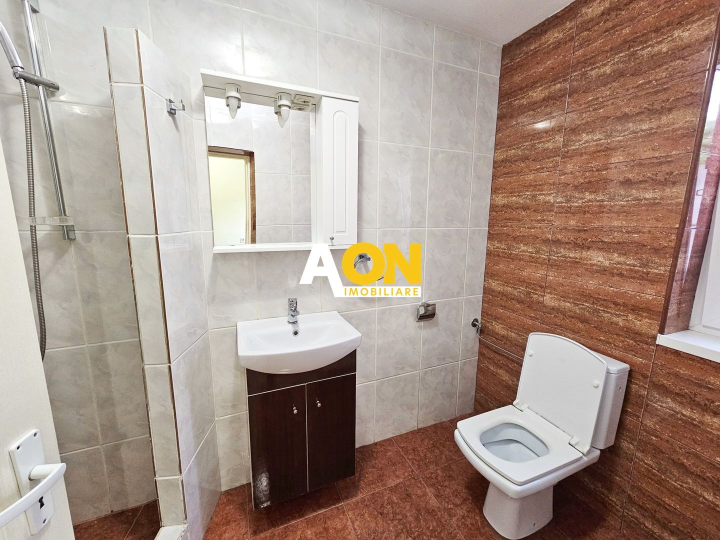 1/2 Duplex, format din 3 apartamente, 294 mp utili, ultracentral - Poză 12