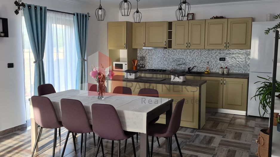 Casă modernă 5 camere | Vedere Bucegi & Piatra Craiului | 4 km Castelul Bran - Poză 2