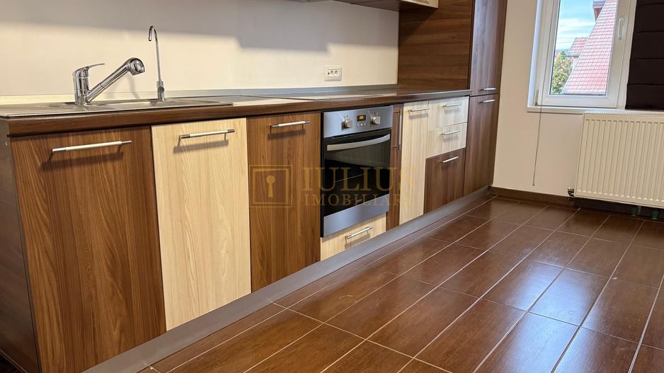 Apartament la curte, 2 băi, loc de parcare, zona linistita, dressing - Poză 11
