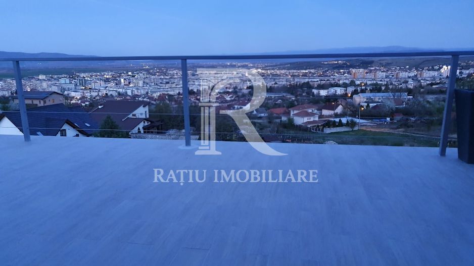Casa moderna | 2 terase | Vedere Panoramica | Deva | - Poză 10