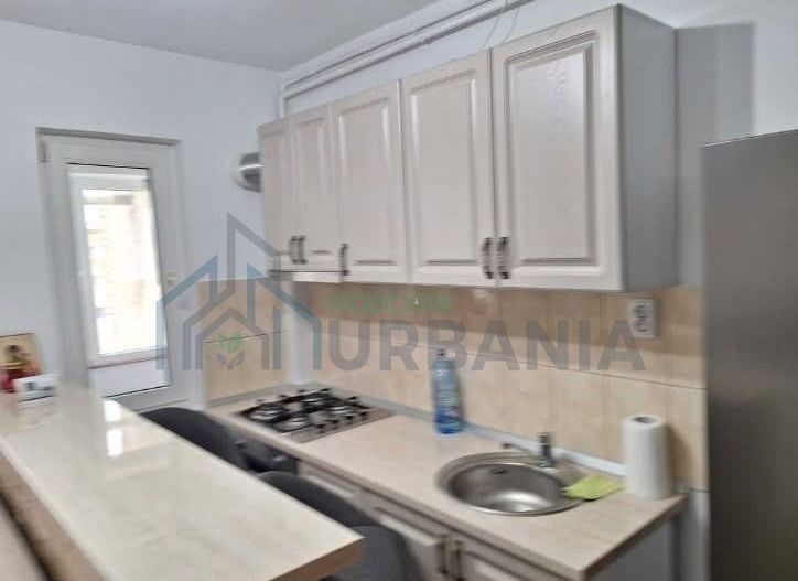 Garsonieră de vânzare, complet renovată și mobilată, bloc G2, Pașcani - Poză 2
