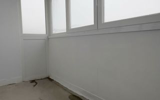 Apartament cu 3 camere decomandat Blv. Oituz - Poză 8