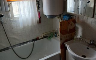 Casă 5 camere, 137 mp utili, 960 mp teren, 10 km de Onești - Poză 14