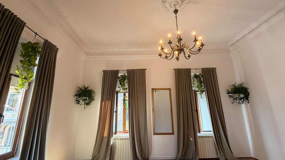 Apartament 5 camere  in vila - Zona Armeneasca - Poză 2