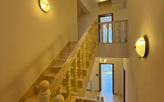 Vila 9 camere cu piscina si teren de 1.000 mp - Poză 14