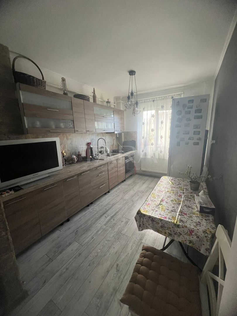 Apartament decomandat cu 3 camere, Mărăști. - Poză 2