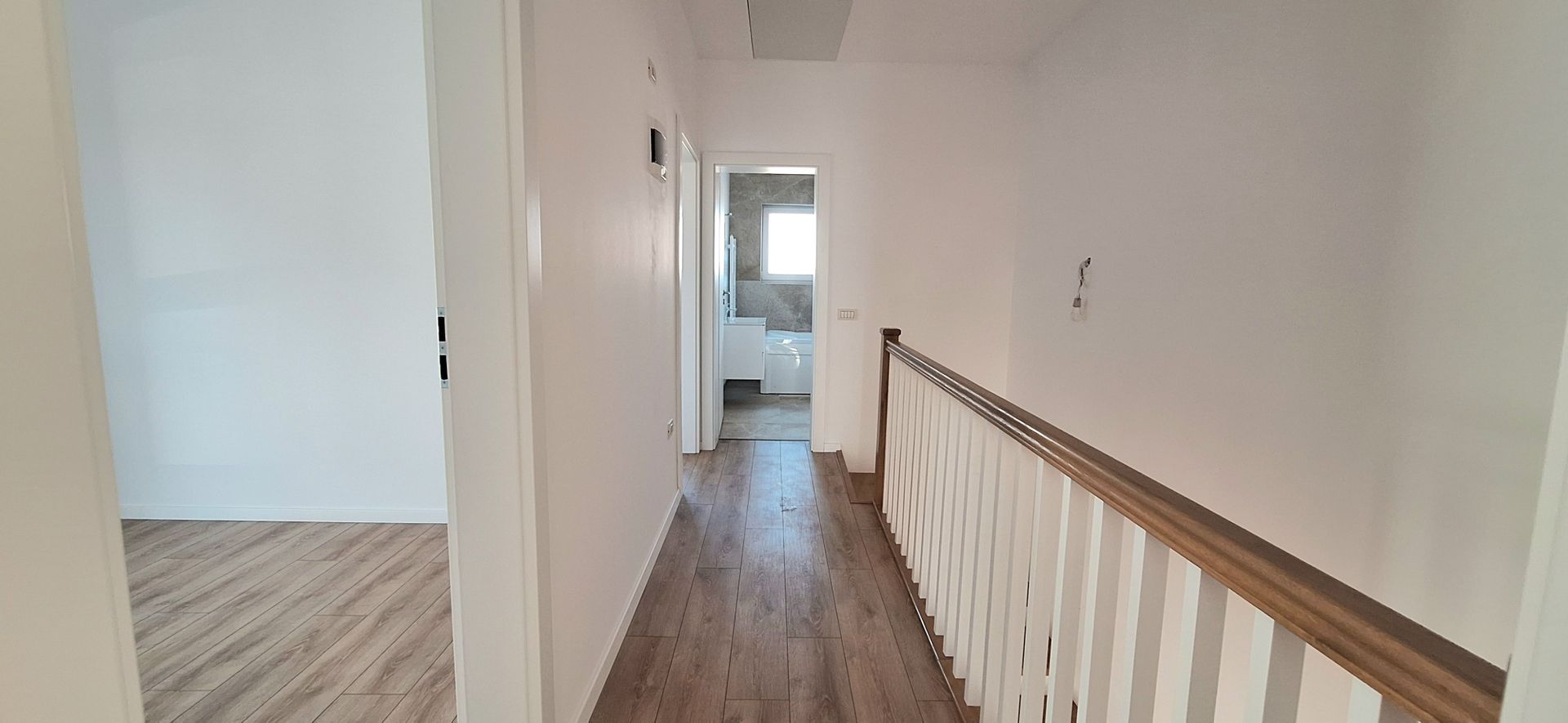 DUPLEX FINALIZAT - finisat la cheie - Poză 15