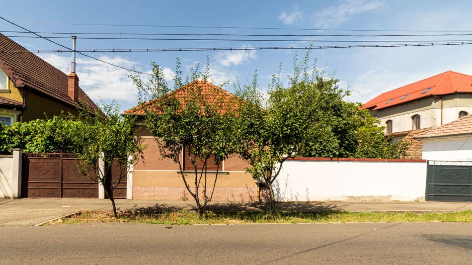 Casă cu teren generos în Aradul Nou - Poză 2