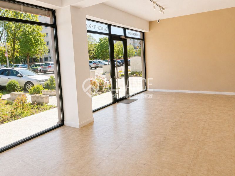 Spatiu comercial 75mp, vitrina stradala 12 m - (COD10) TOMIS NORD - Poză 4