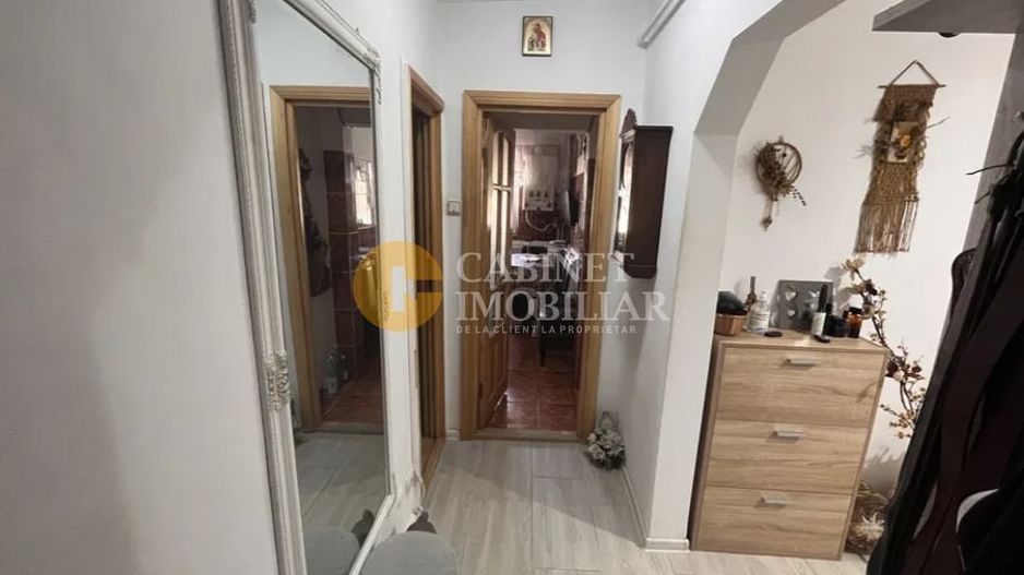 Apartament cu 2 camere decomandat, etaj intermediar - zona Garii - Poză 5