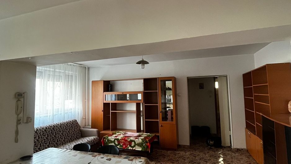 Apartament 3 camere, pet friendly, etaj 1/10, balcon, metrou la scară - Poză 4