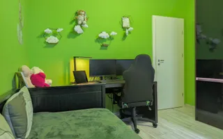 Vând apartament 3 camere, mobilat și utilat cu loc de parcare inclusă - Poză 14