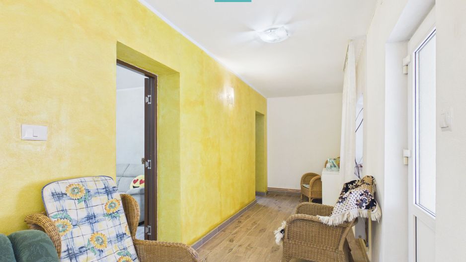 Casă solidă în Curtici cu teren de 1166 mp - Poză 16