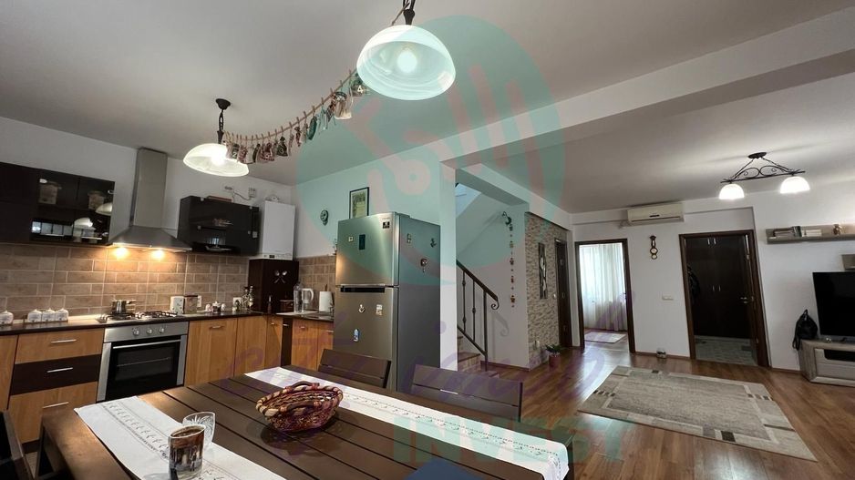 Silistea Snagovului-Casa de VACANTA  cu piscina - Poză 5