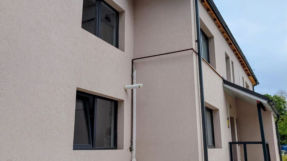 Casa Vila 6 camere || Piata Victoriei || Buzesti || Curte Libera 300Mp - Poză 10