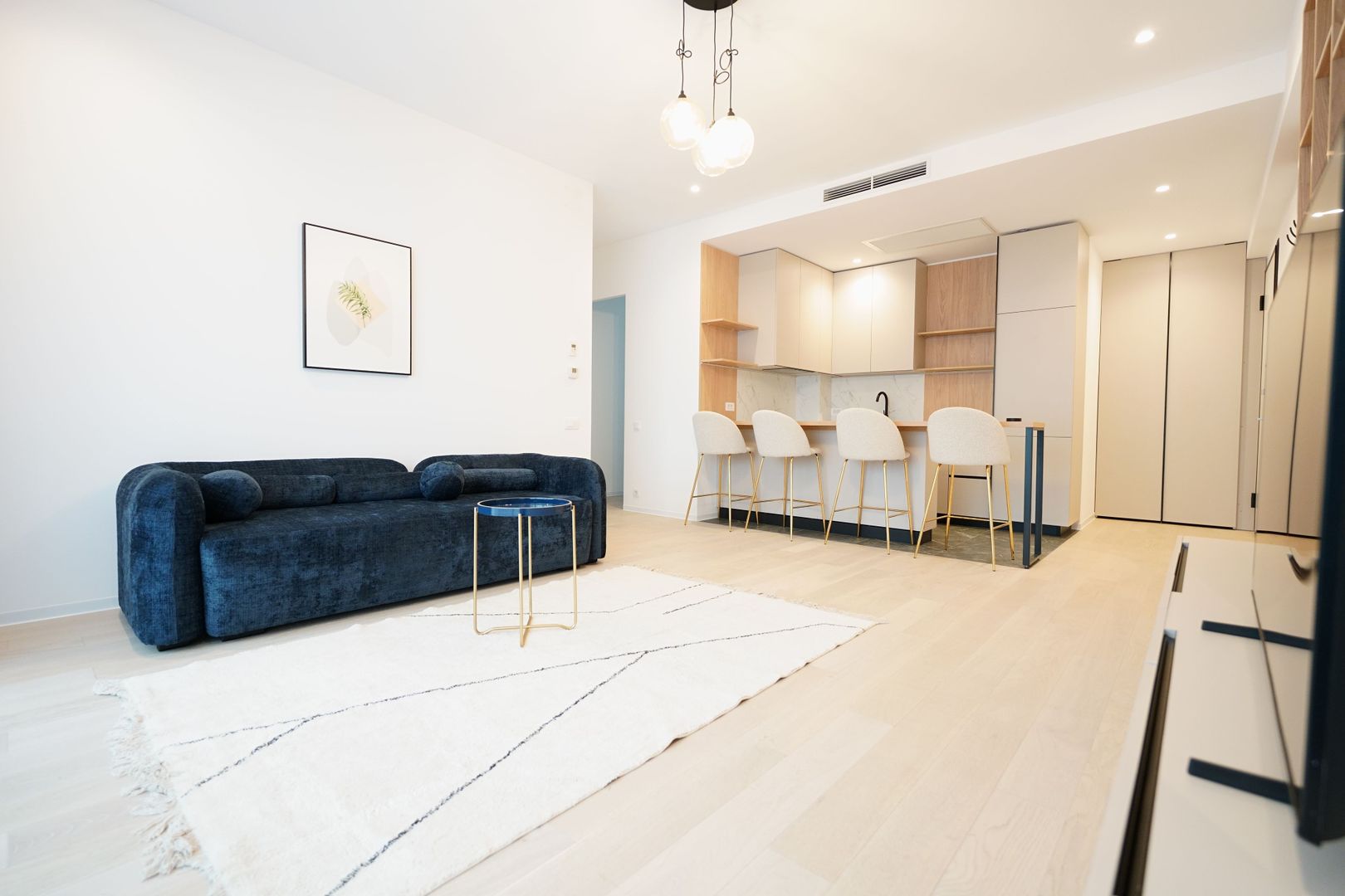 3 Camere + Parcare, Curte 75mp, One Lake Club - Poză 5