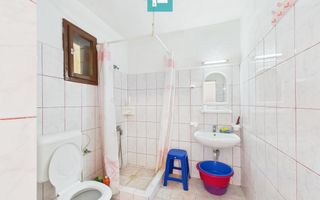 Casă cu teren 2877 mp, orașul Ineu - Poză 7