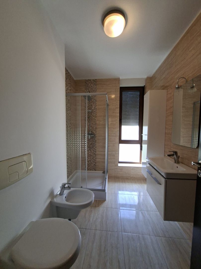 Spațios 4 camere, zona Braytim - Poză 20