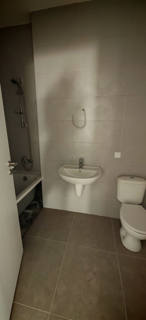 De inchiriat 2 apartamente nemobilate, Dynamic Residence - Tractoru - Poză 22