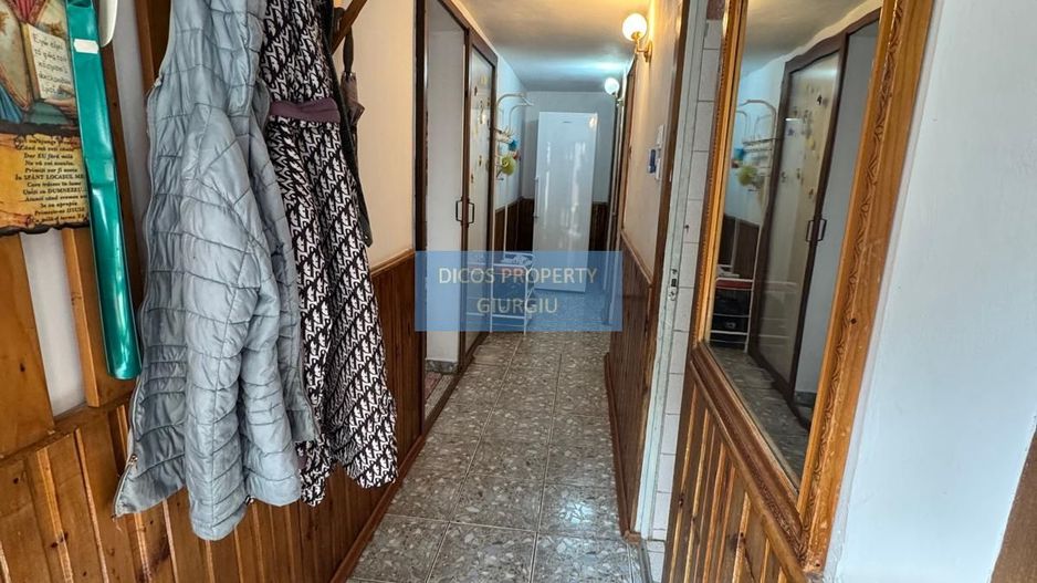 Casă cu 4 camere de vânzare – Str. I. C. Brătianu - Poză 2