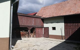 Casă tradițională de vânzare în Fântânele- vedere superba spre munti - Poză 14