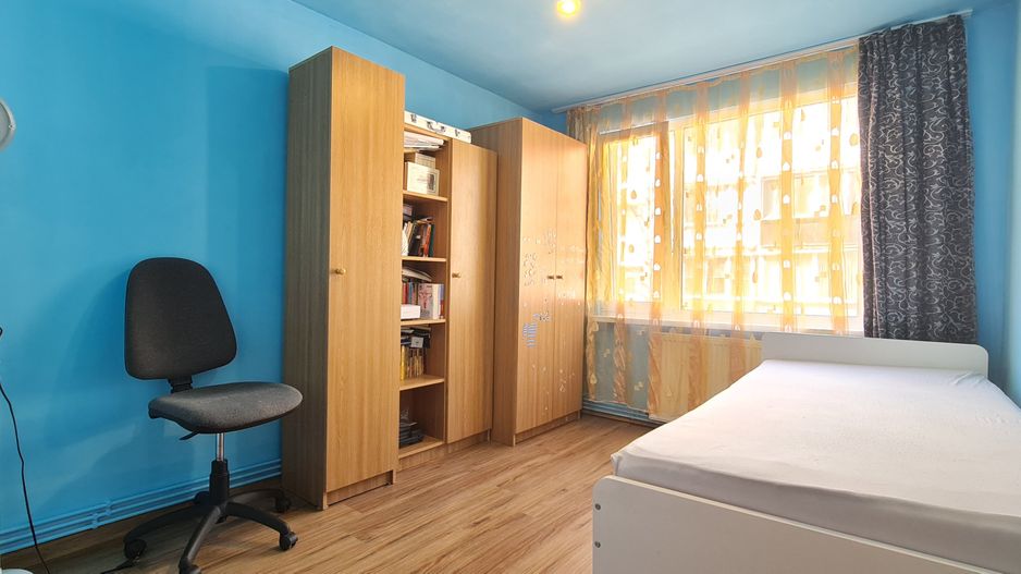 Apartament 4 camere decomandat mobilat utilat - Poză 7
