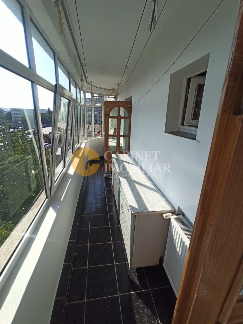 APARTAMENT 3 CAMERE DECOMANDAT, 80 m2 - PACURARI - Poză 2