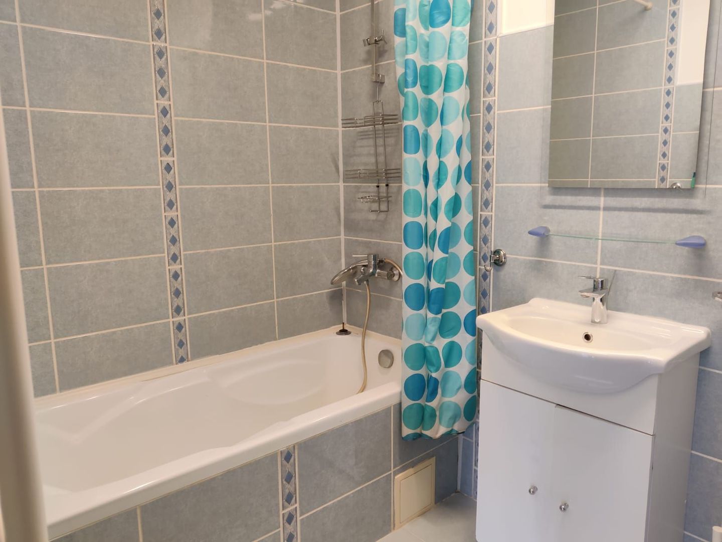 Apartament 3 Cam, 80 MP, parcare, Floresti, Strada Florilor - Poză 8