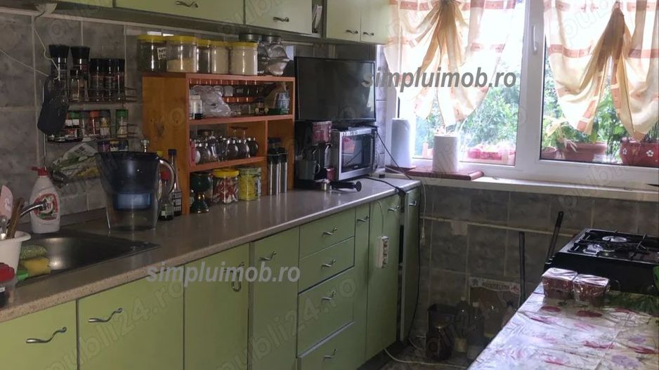 Dristor Apartament 3 Camere Spatios cu Balcon - Poză 7