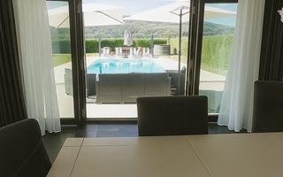 Proprietate Premium cu Două Case și Piscină în Hemeiuș - Poză 20