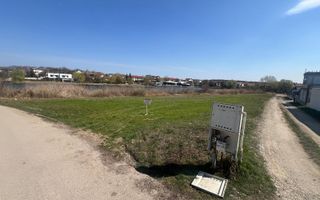 Teren edificabil 2.000 mp | Acces stradal | Vedere lac - Poză 2