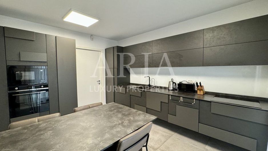 VILA MODERNA DE INCHIRIAT I EROU IANCU NICOLAE I PIPERA - Poză 4