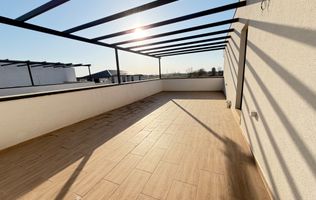 Apartament cu 3 camere si 45 mp terasa in zona Braytim