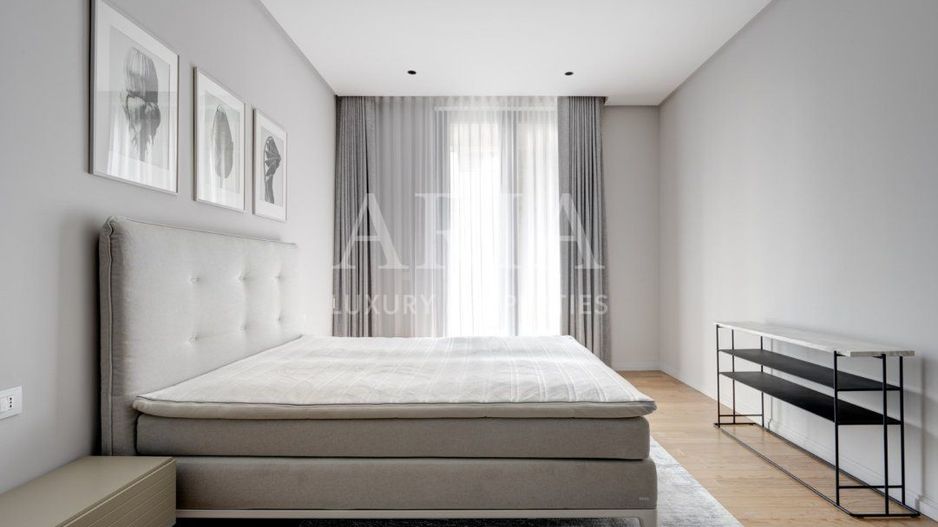 One Rahmaninov - A new standard of luxury - park view - Poză 8