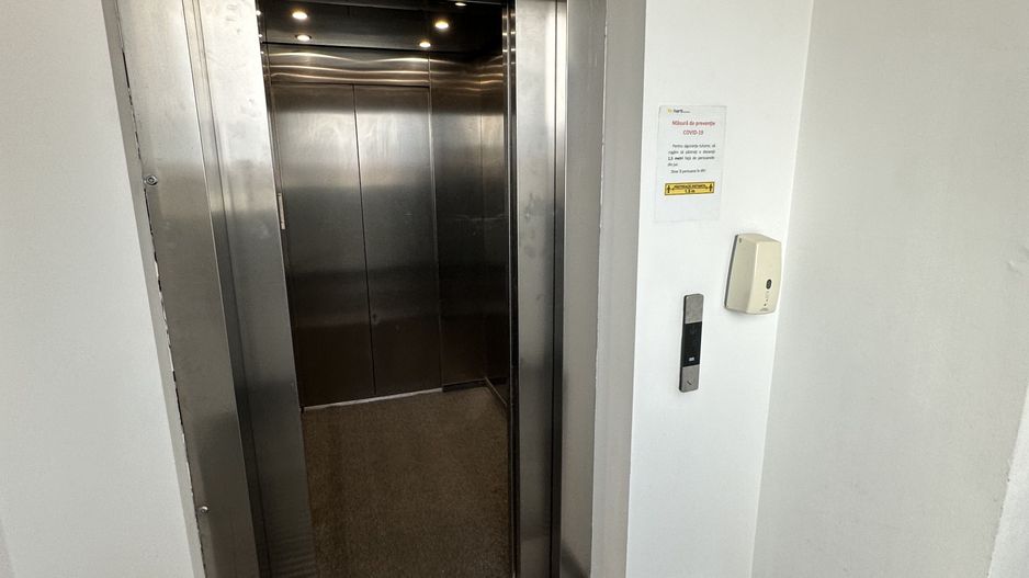 Spațiu  inchiriat   birouri   316 mp - Poză 23