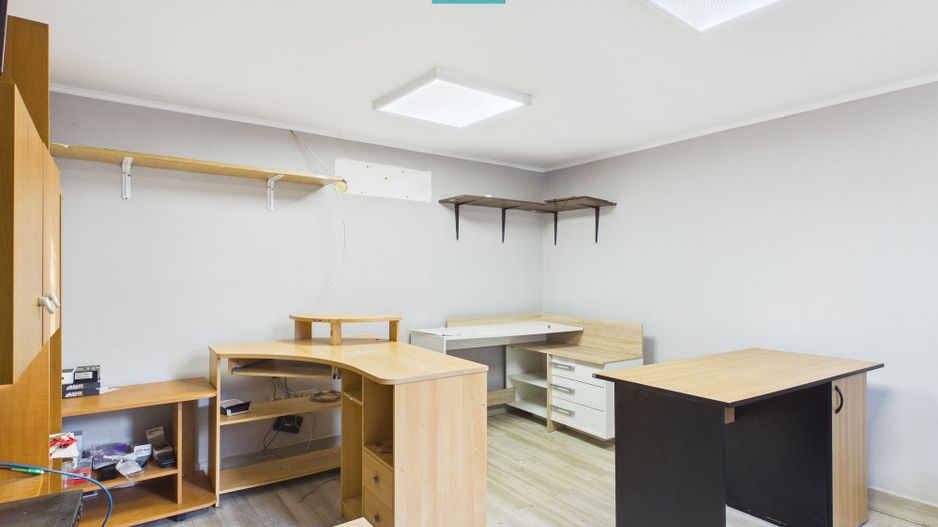 Casă 70mp + Hală 100mp, Str. Navigatorilor, Oradea - Poză 7